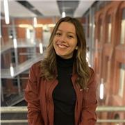 Je suis étudiante en première année de classe prépa. Je propose mon aide pour des cours de maths mais si besoin je peux aider pour d’autres matières